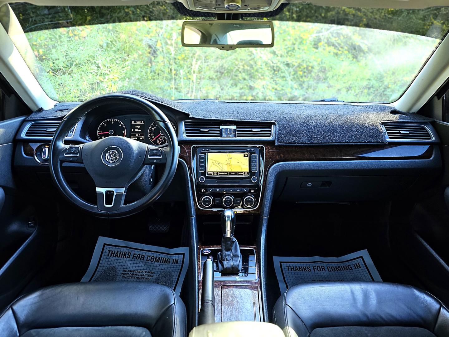 2012 Navy Blue Volkswagen Passat 2.0L TDI SE AT (1VWCN7A37CC) with an 2.0L L4 DIESEL engine, 6-Speed Automatic transmission, located at 18001 Kellogg Rd, Saucier, MS, 39574, (228) 832-1441, 39.421459, -76.641457 - Photo#12